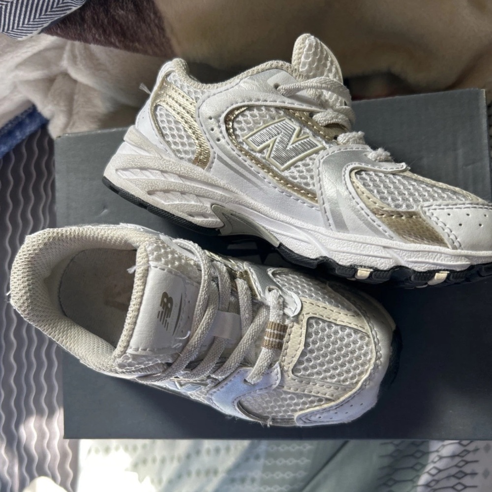 Toddler new balance size 8c gold and white